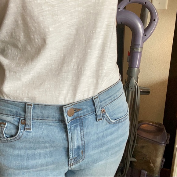 J BRAND Mid-Rise Skinny Leg Rapture Jeans - Picture 4 of 8